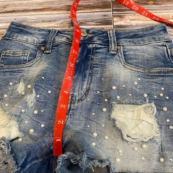 Fascinate Embellished Distressed Jean Shorts Sz 5 - Picture 7 of 8